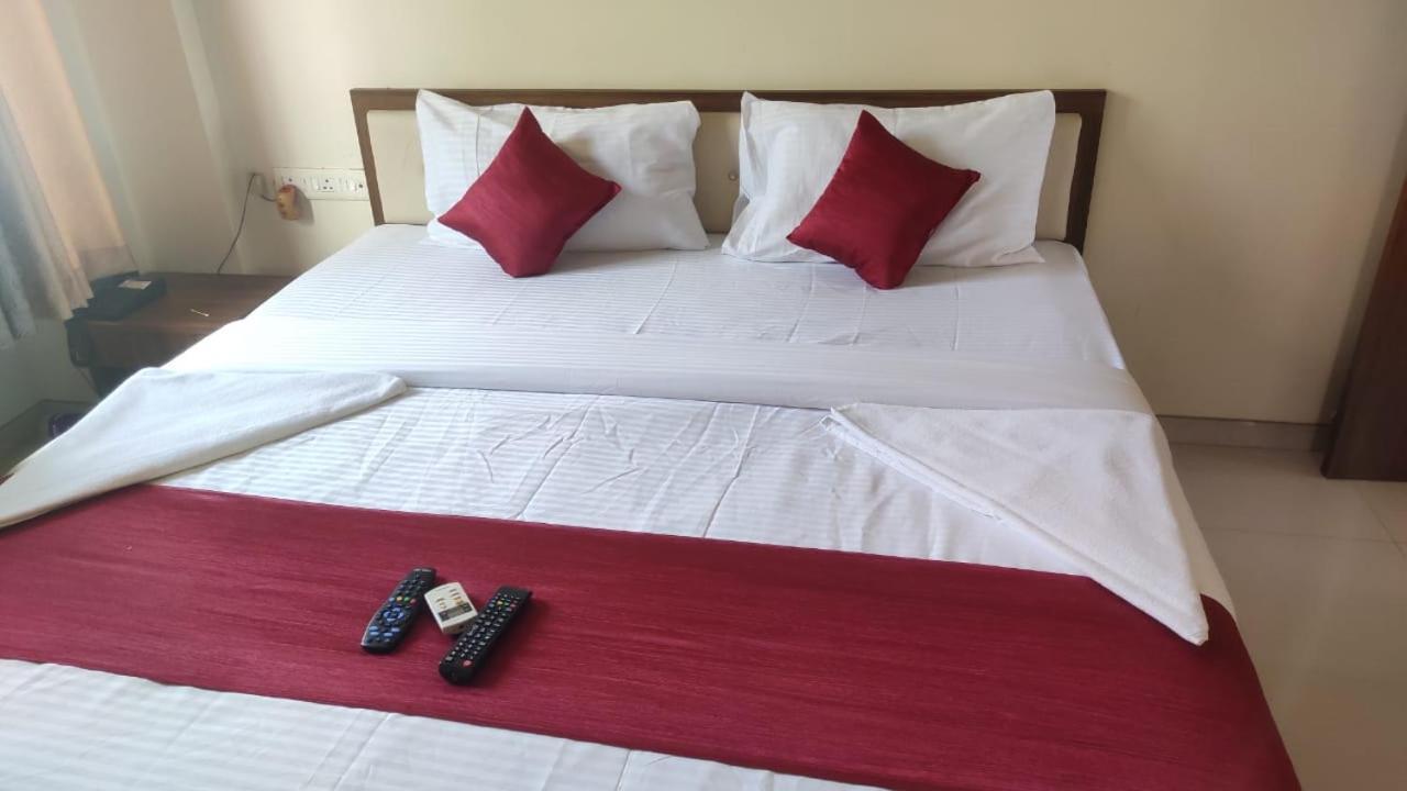 Atithi Service Apartment Pune Bilik gambar